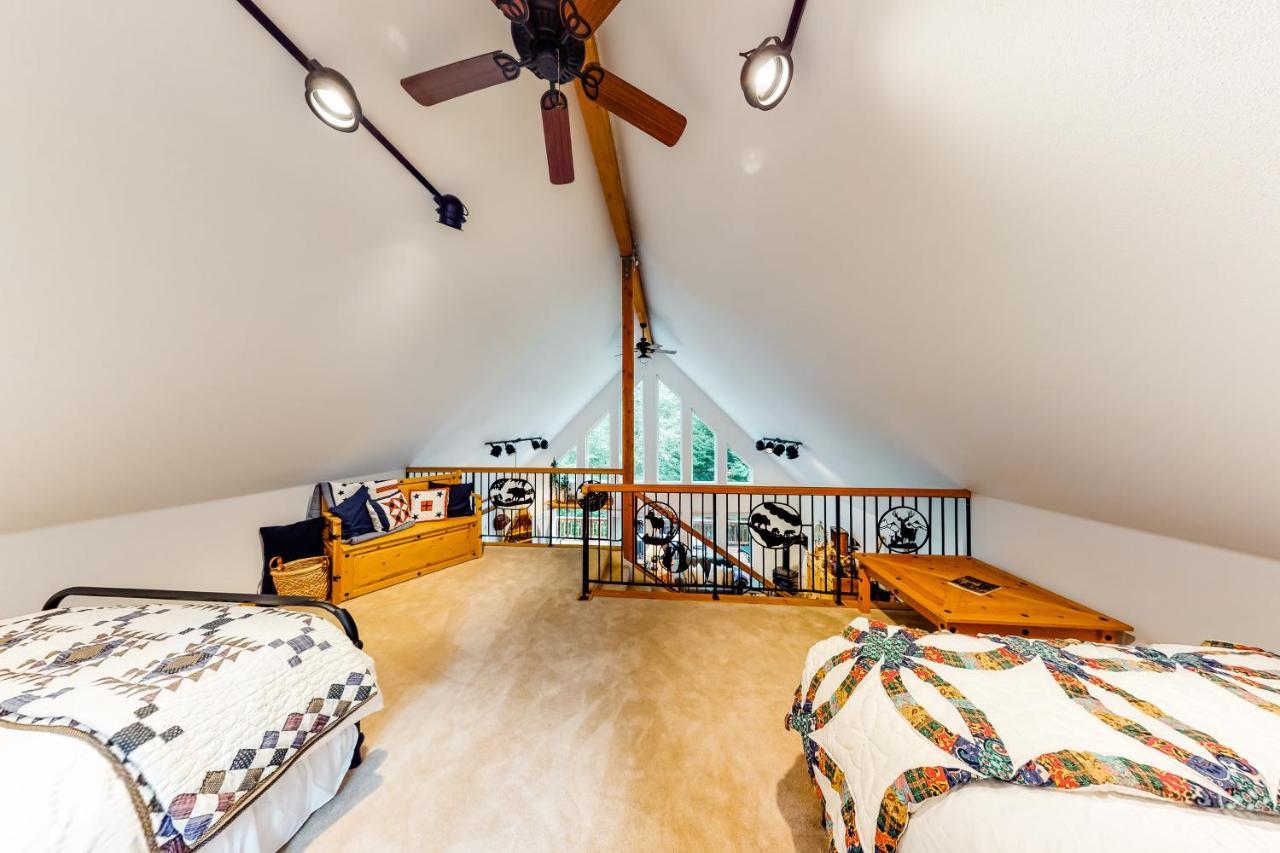 Alpine Home Lilliwaup ภายนอก รูปภาพ